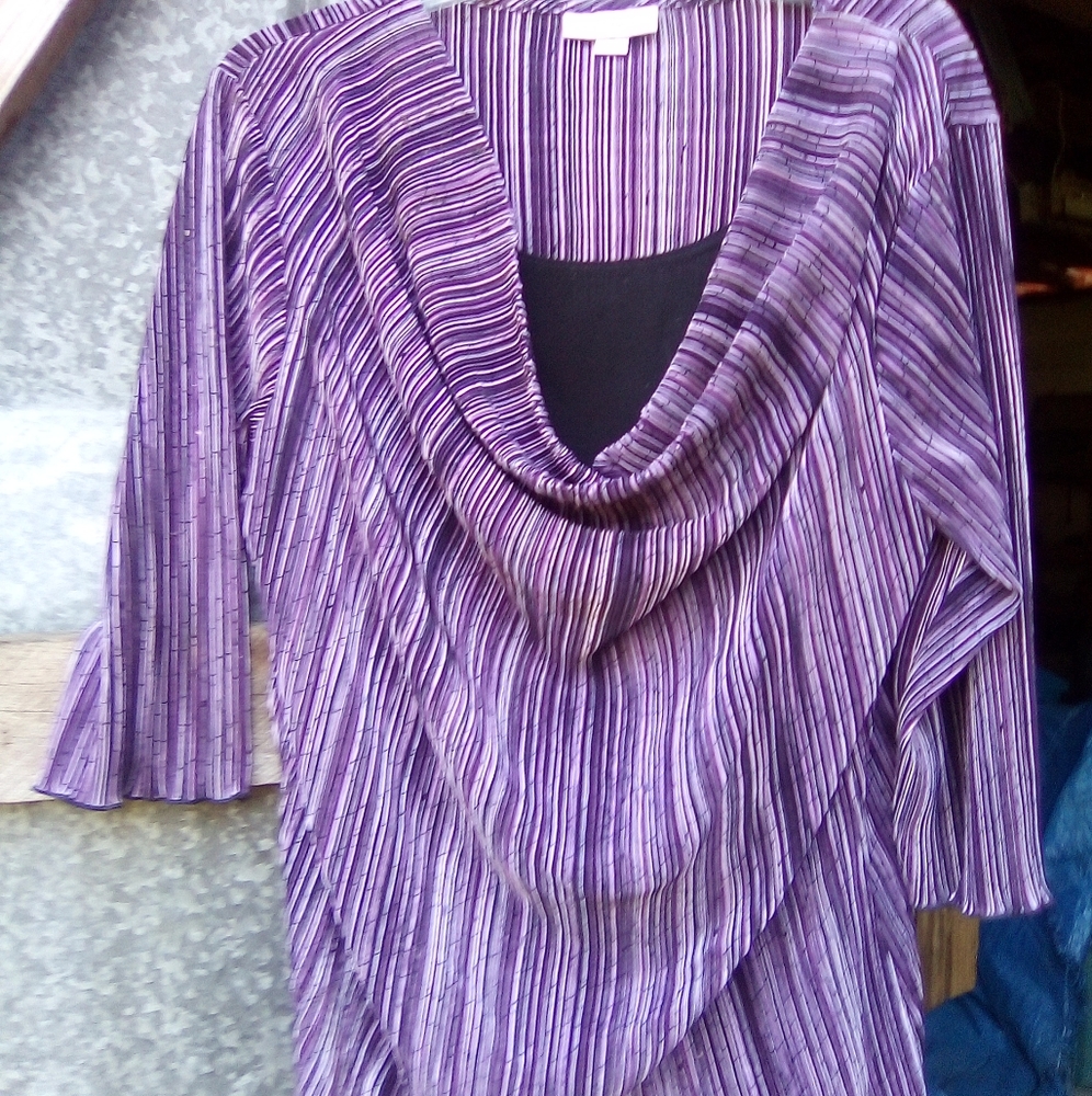 3/4 sleeve shirt